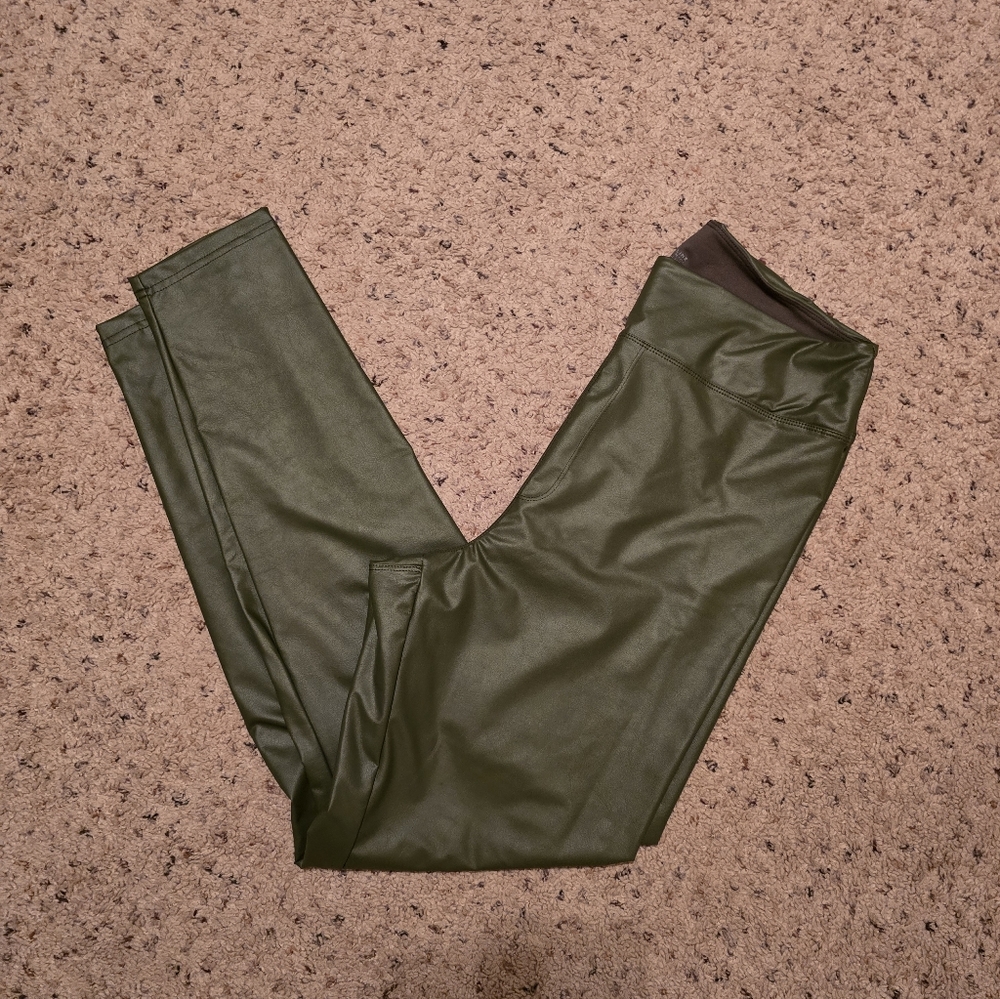 Offline By Aerie Olive Green Faux Leather Leggings Sz XL